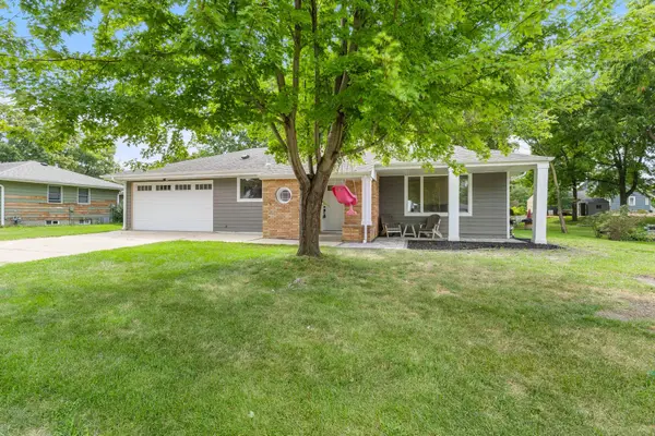 208 4th Street Sw, New Prague, MN 56071