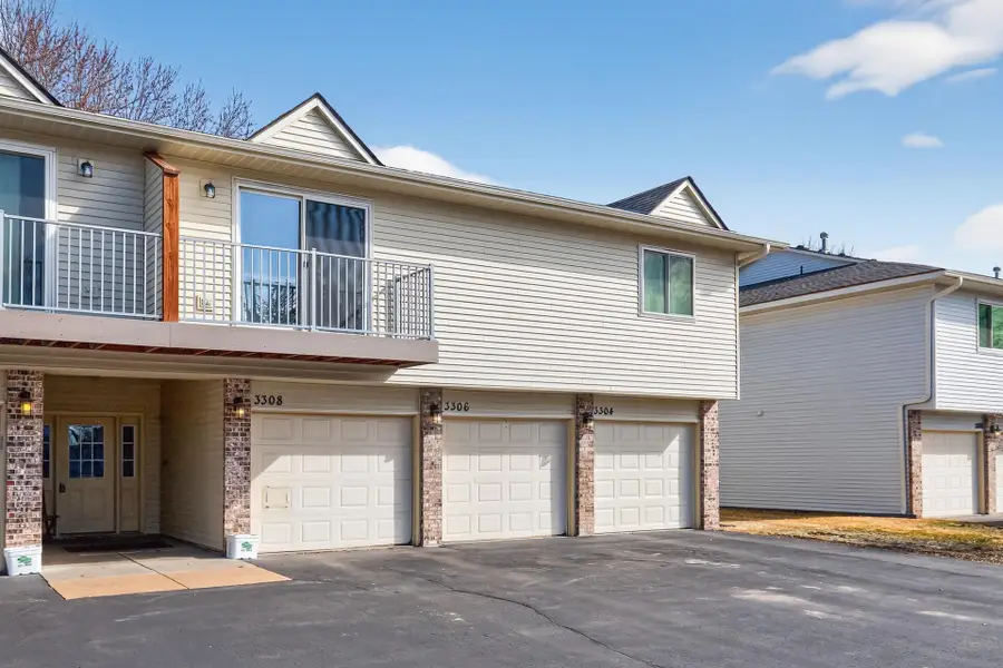 3306 Greenbrier Street #3306D, Vadnais Heights, MN 55127 - #3