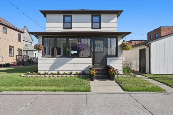 1817 N 16th Street, Superior, WI 54880