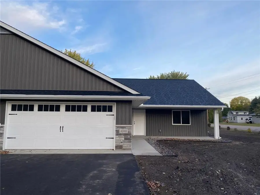 1002 S 5th Street, Princeton, MN 55371 - #2