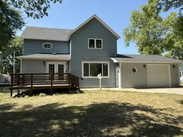 423 12th Street N, Breckenridge, MN 56520