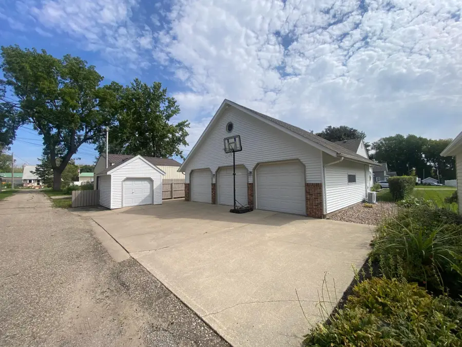 111 Dover Street N, Dover, MN 55929 - #3