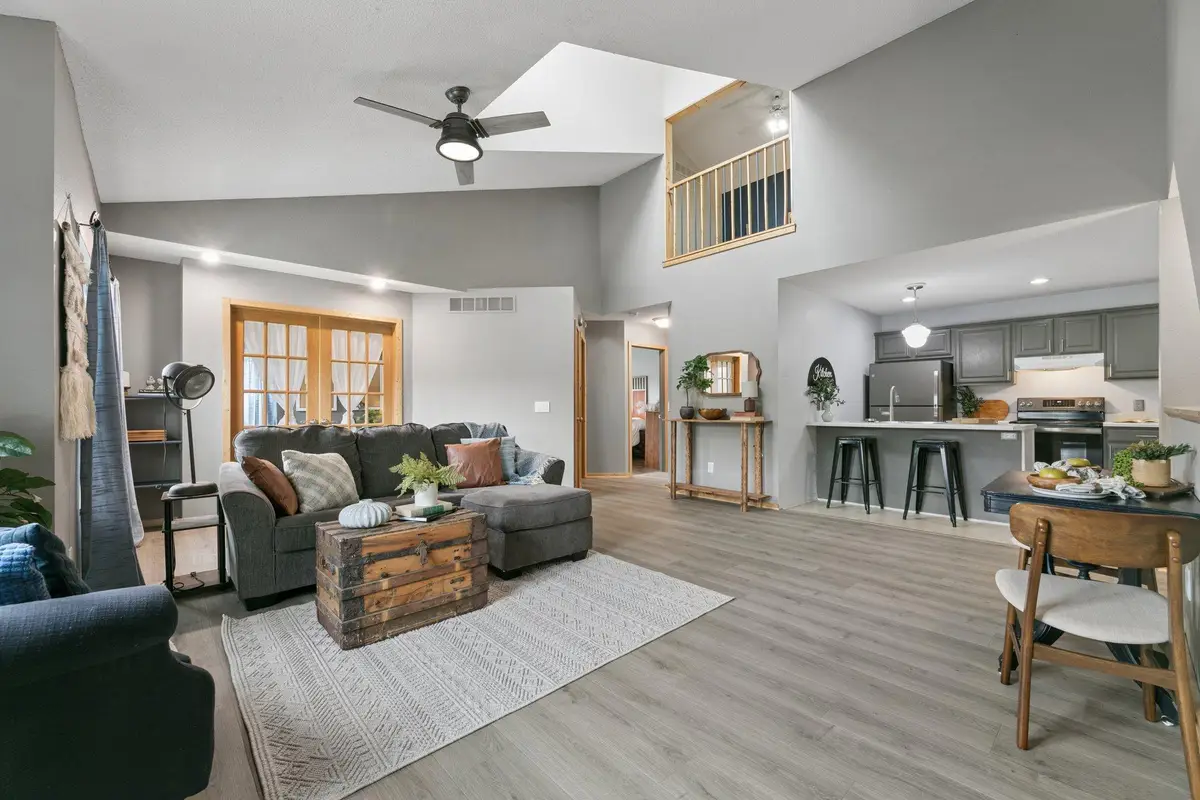 108 Morningside Drive Ne, Hutchinson, MN 55350 - #1