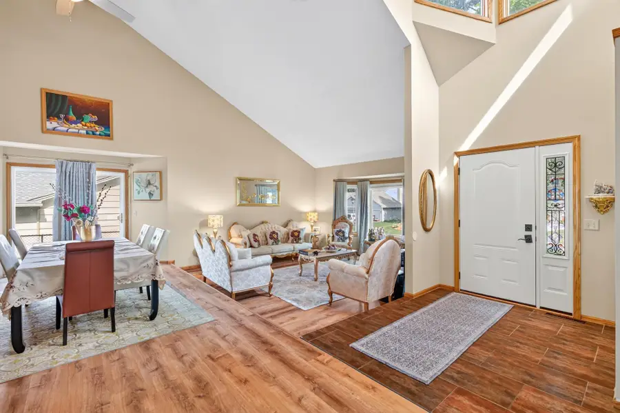 16609 Illinois Avenue, Lakeville, MN 55044 - #3