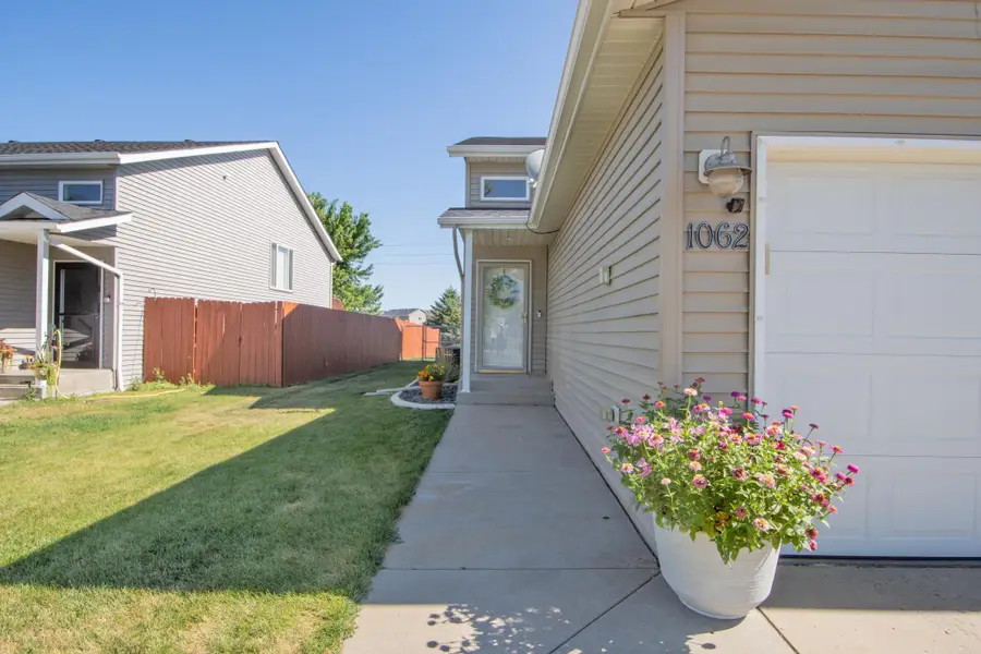 1062 38 1/2 Avenue W, West Fargo, ND 58078 - #2