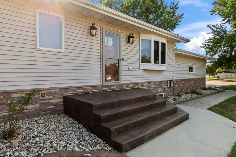 201 12th Avenue Nw, Pipestone, MN 56164 - #3
