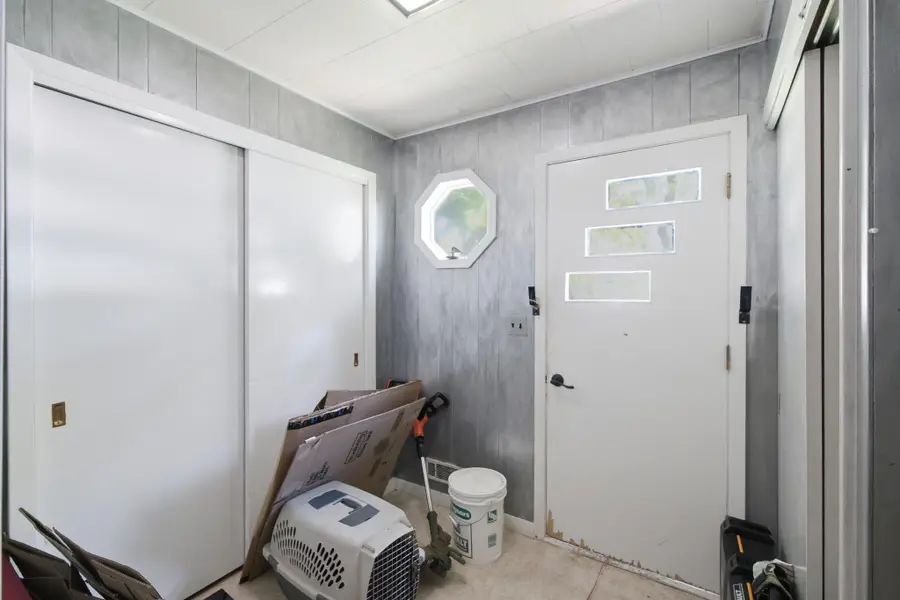 204 E 12th Street, Blue Earth, MN 56013 - #3