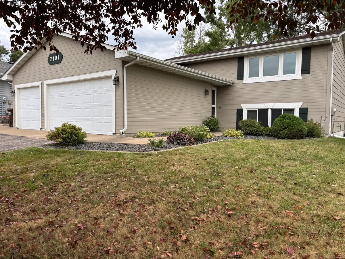 7101 Upper 17th Street N, Oakdale, MN 55128 - #1