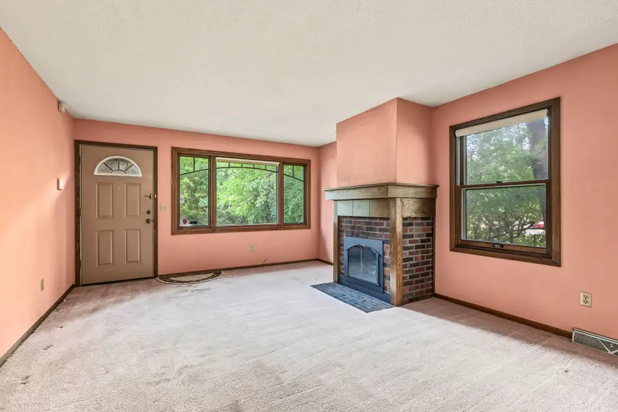 1677 Burns Avenue, Saint Paul, MN 55106 - #3