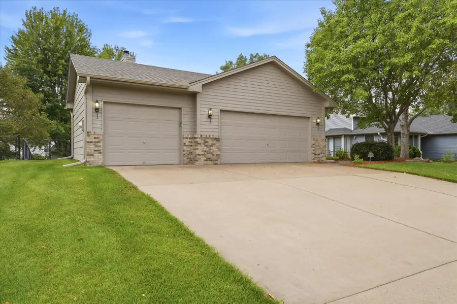 9225 Queens Gardens, Brooklyn Park, MN 55443 - #3