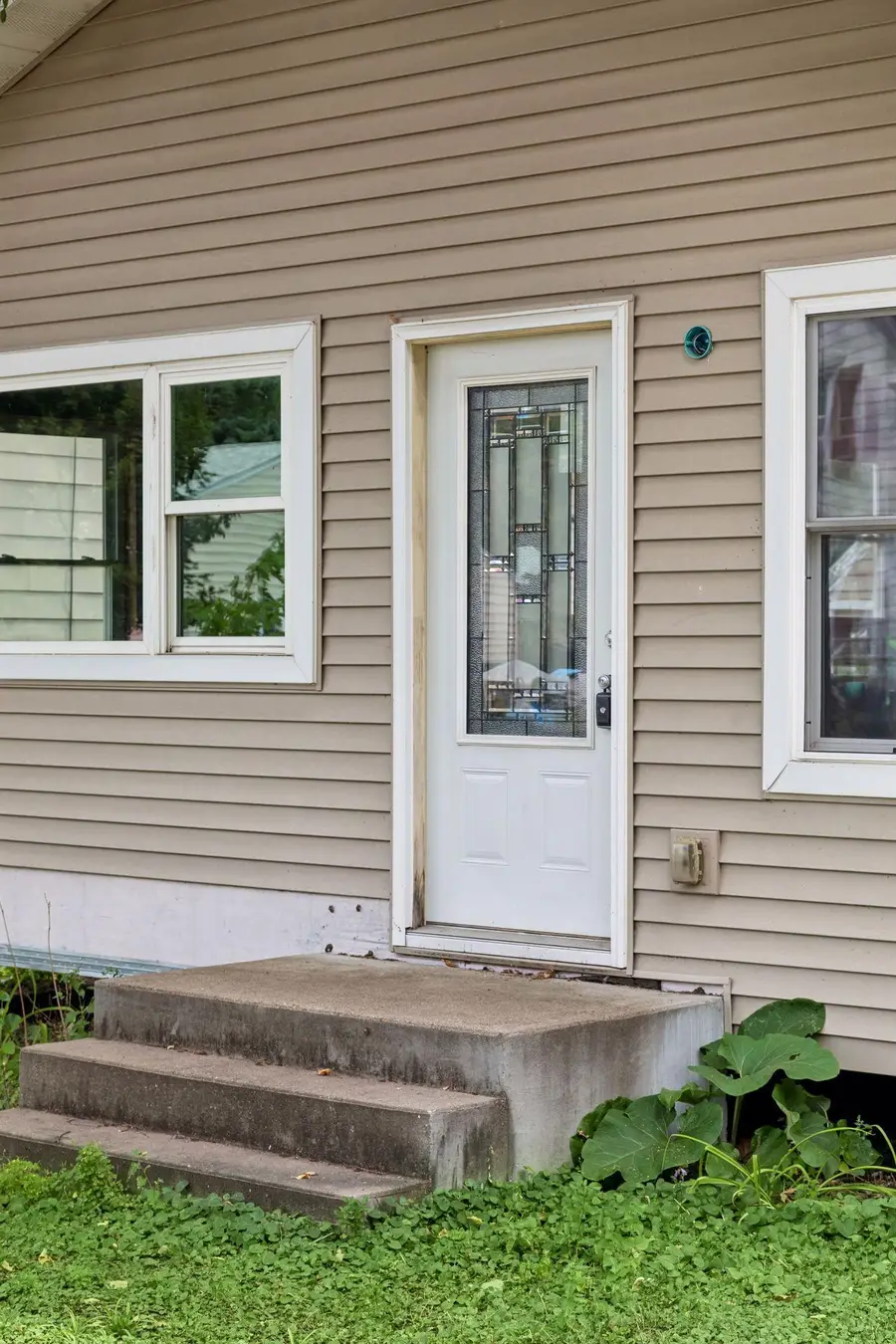 2310 Rockwood Avenue, Saint Paul, MN 55116 - #3