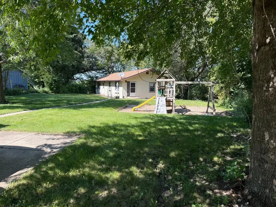 521 Oak Lane, Redwood Falls, MN 56283 - #3