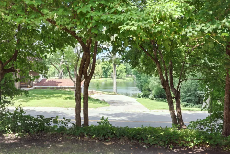 205 Lake Street Sw, Hutchinson, MN 55350 - #2
