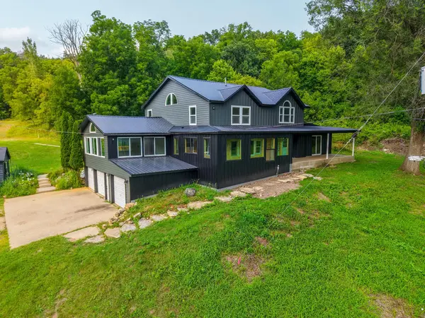 40266 608th Street, Zumbro Falls, MN 55991