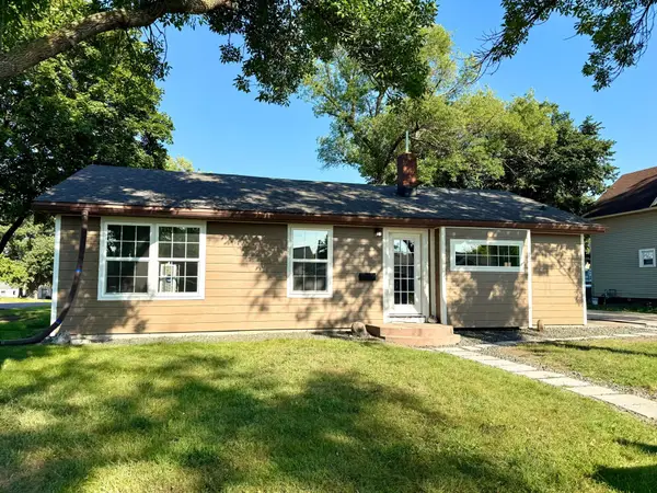 131 N Drury Street, Redwood Falls, MN 56283
