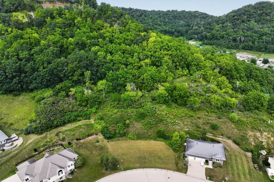 612 13th Street N, La Crescent, MN 55947 - #3