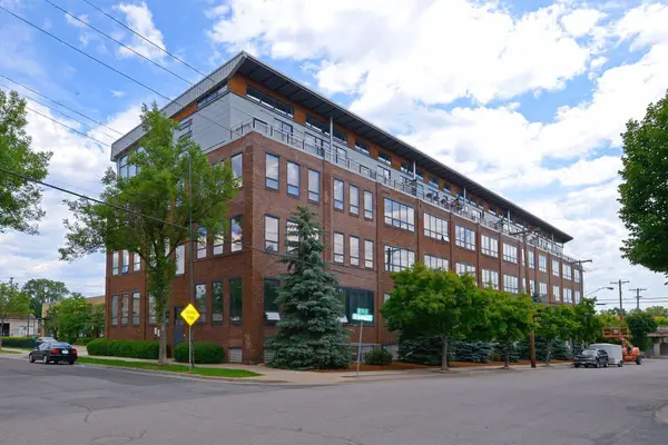 1701 Madison Street Ne #404, Minneapolis, MN 55413