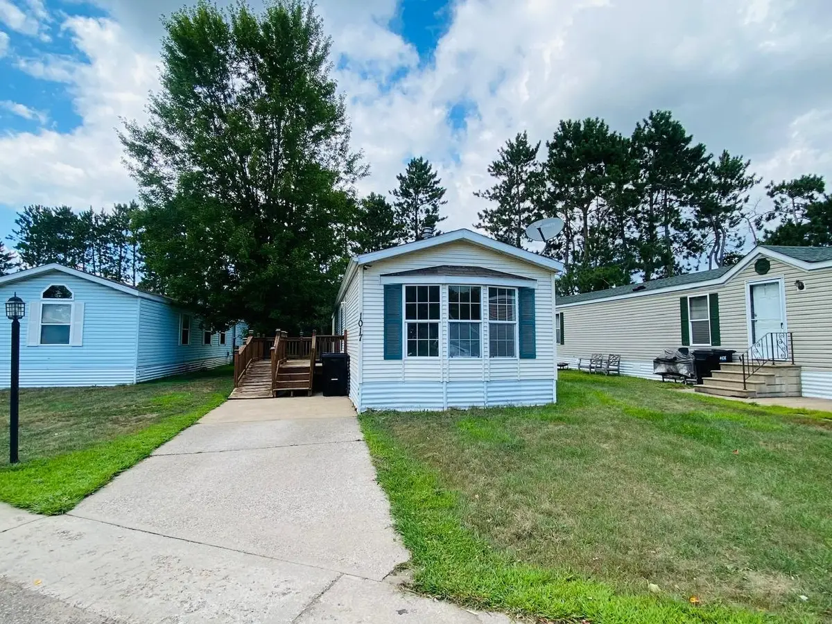 1017 Meadow Lane Ne, Ham Lake, MN 55304 - #1