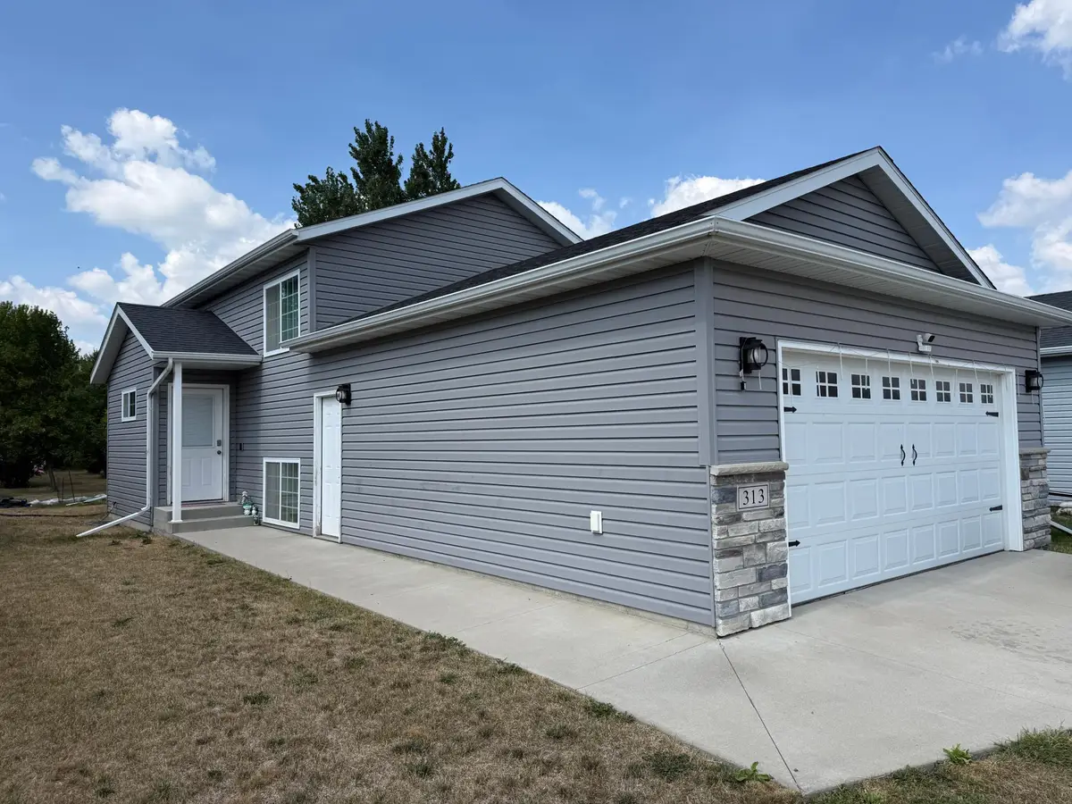 313 5th Street E, Horace, ND 58047 - #1