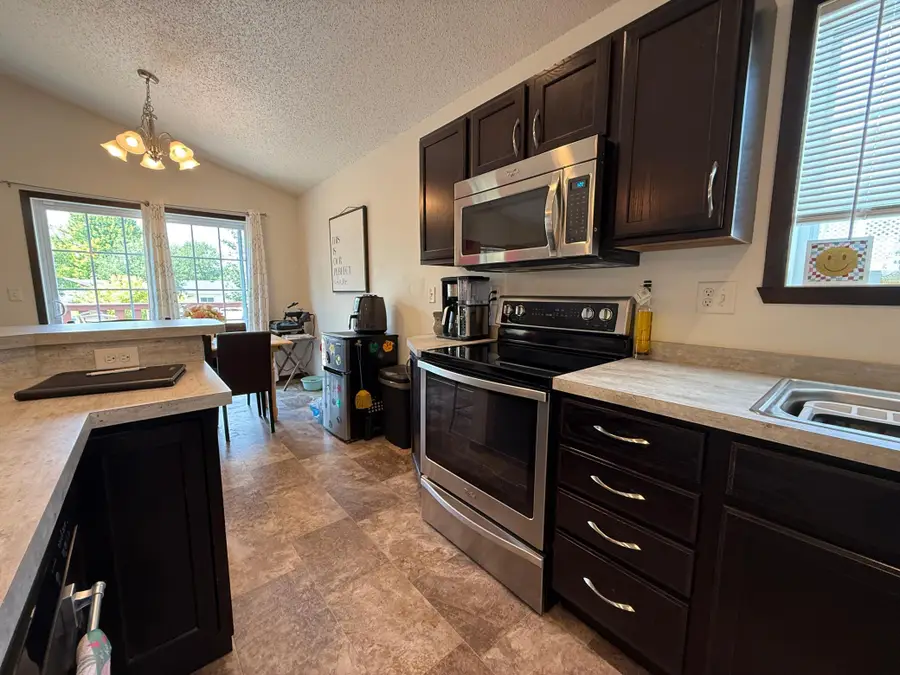 313 5th Street E, Horace, ND 58047 - #3