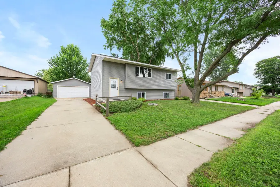 2043 42nd Street Nw, Rochester, MN 55901 - #2