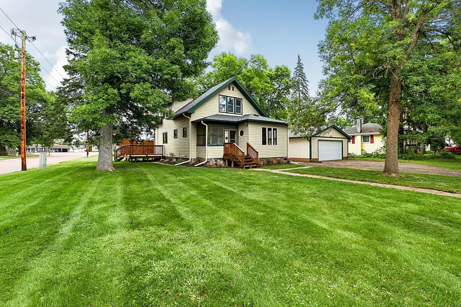 555 2nd Avenue Nw, Milaca, MN 56353 - #3