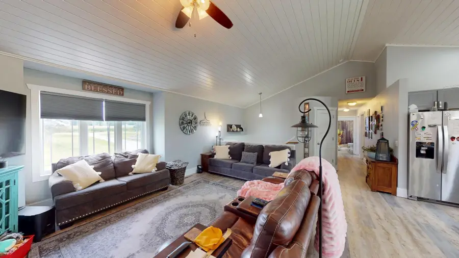 10479 92nd Avenue Sw, New Richland, MN 56072 - #3