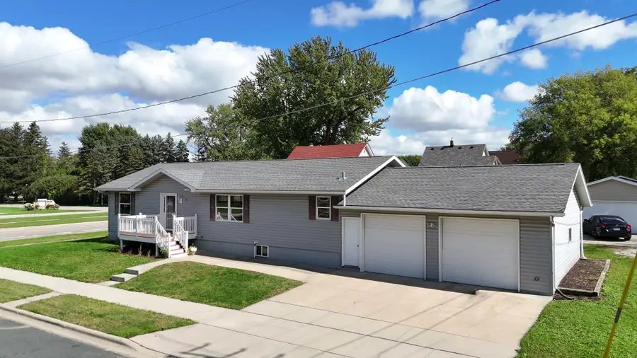 215 2nd Avenue Ne, Hayfield, MN 55940 - #2