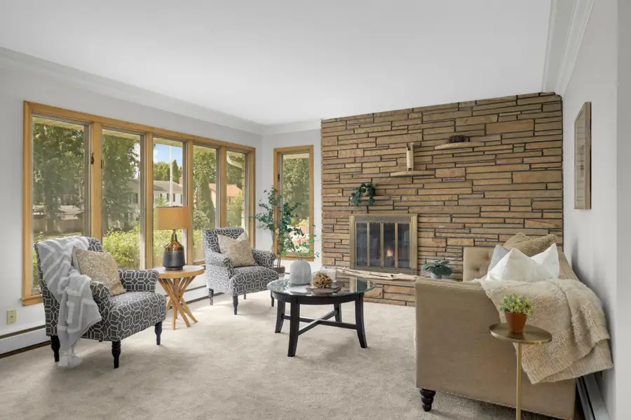 1009 Orange Avenue E, Saint Paul, MN 55106 - #2