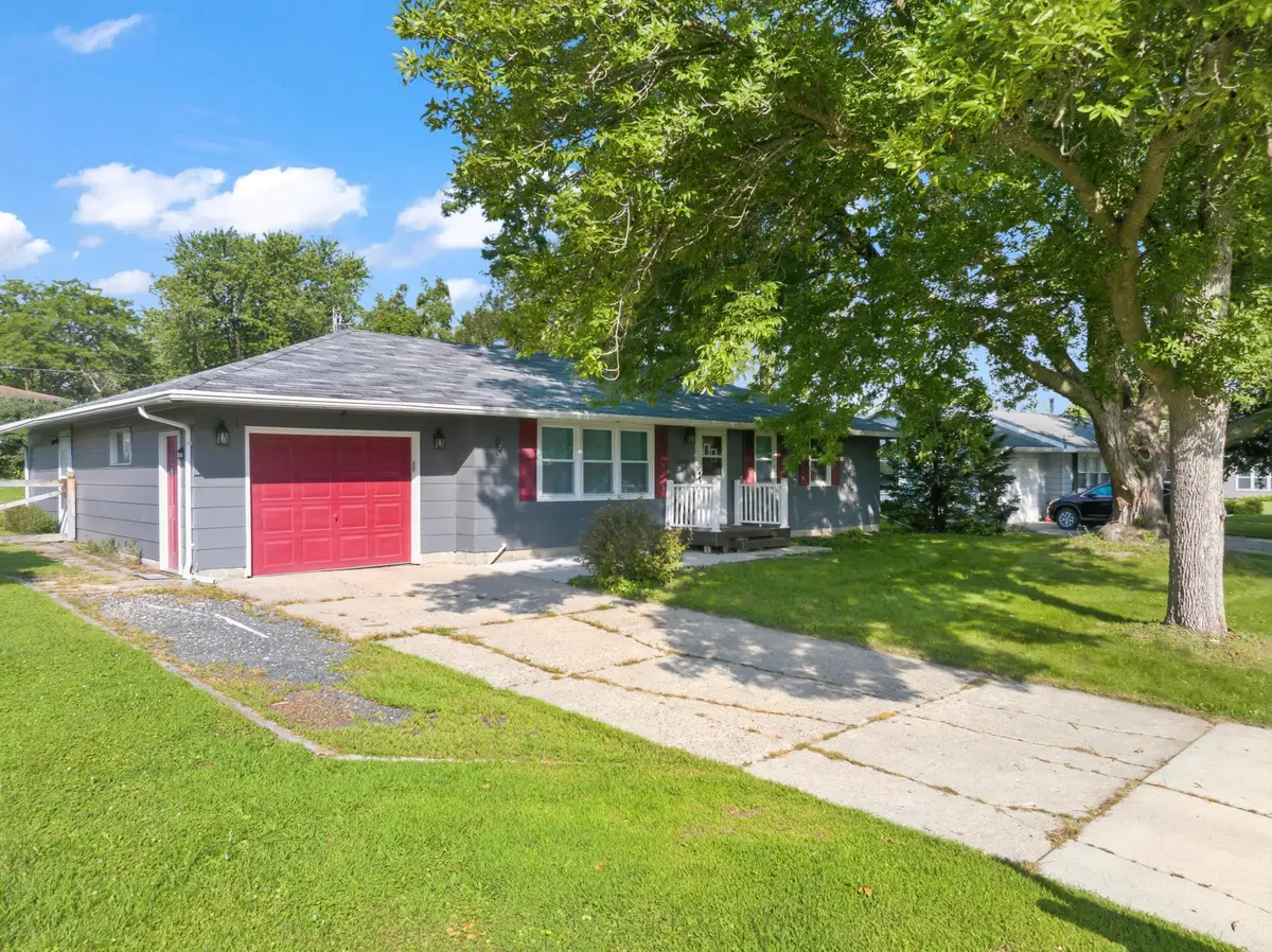 1006 Elmhill Drive, Albert Lea, MN 56007 - #1