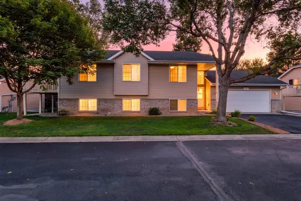 648 85th Avenue Nw, Coon Rapids, MN 55433