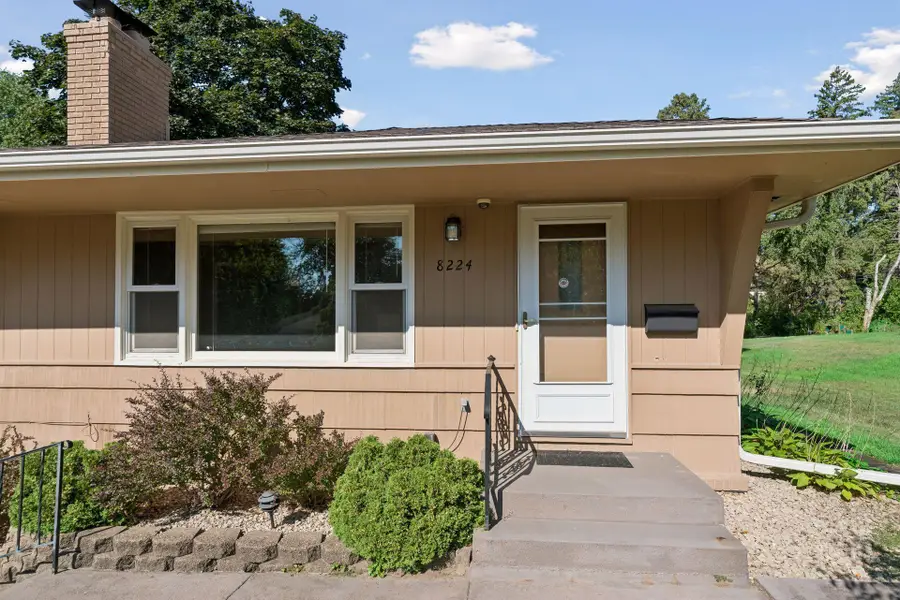 8224 Xerxes Avenue S, Bloomington, MN 55431 - #2