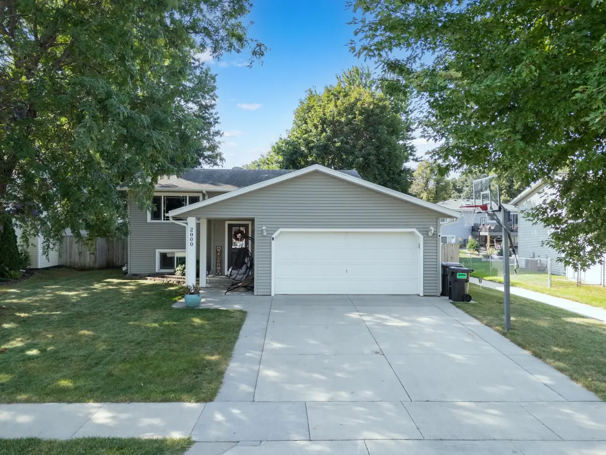 2000 23 1/2 Street Se, Rochester, MN 55904 - #1