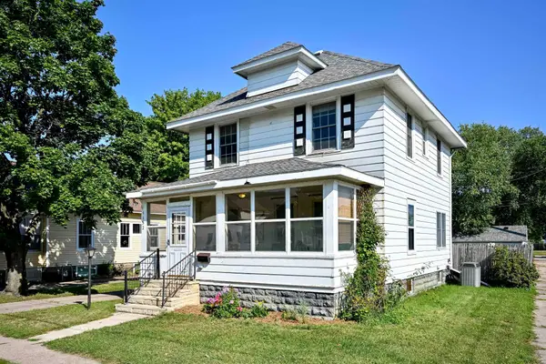 1152 W 5th Street, Winona, MN 55987