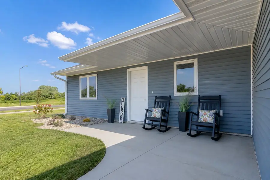 2215 Lake Avenue, New Ulm, MN 56073 - #3