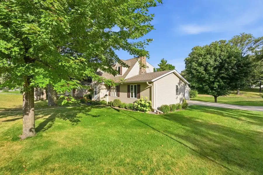 217 2nd Avenue Ne, New London, MN 56273 - #3