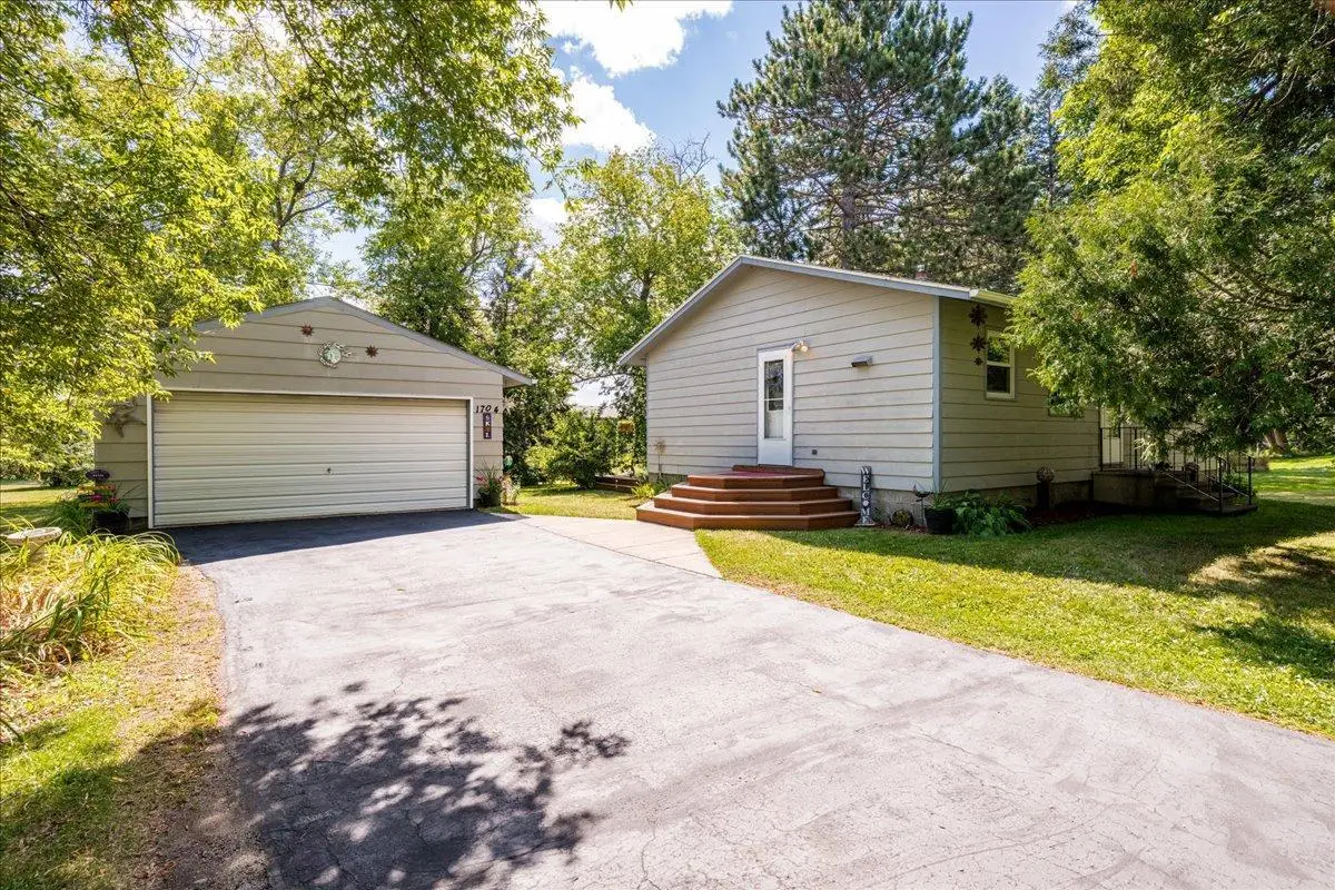 1704 Doddridge Avenue, Cloquet, MN 55720 - #1