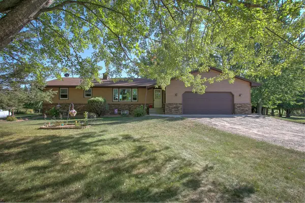4444 297th Avenue Ne, Isanti, MN 55040
