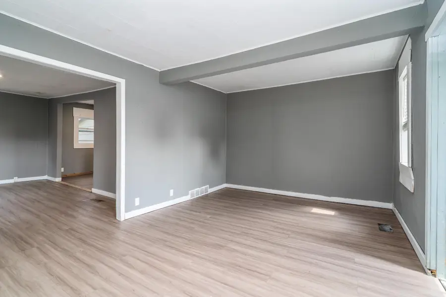 512 6th Street W, Crookston, MN 56716 - #3