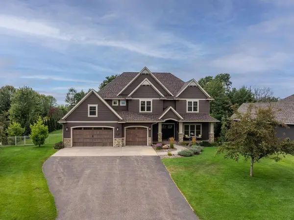 4766 S Oakwood Hills Parkway, Eau Claire, WI 54701