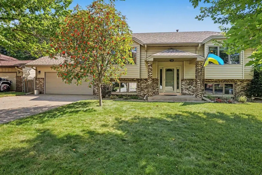 5624 Pascal Street, Shoreview, MN 55126 - #3