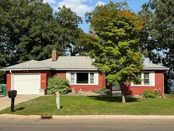 1331 Frank Hall Drive, Albert Lea, MN 56007