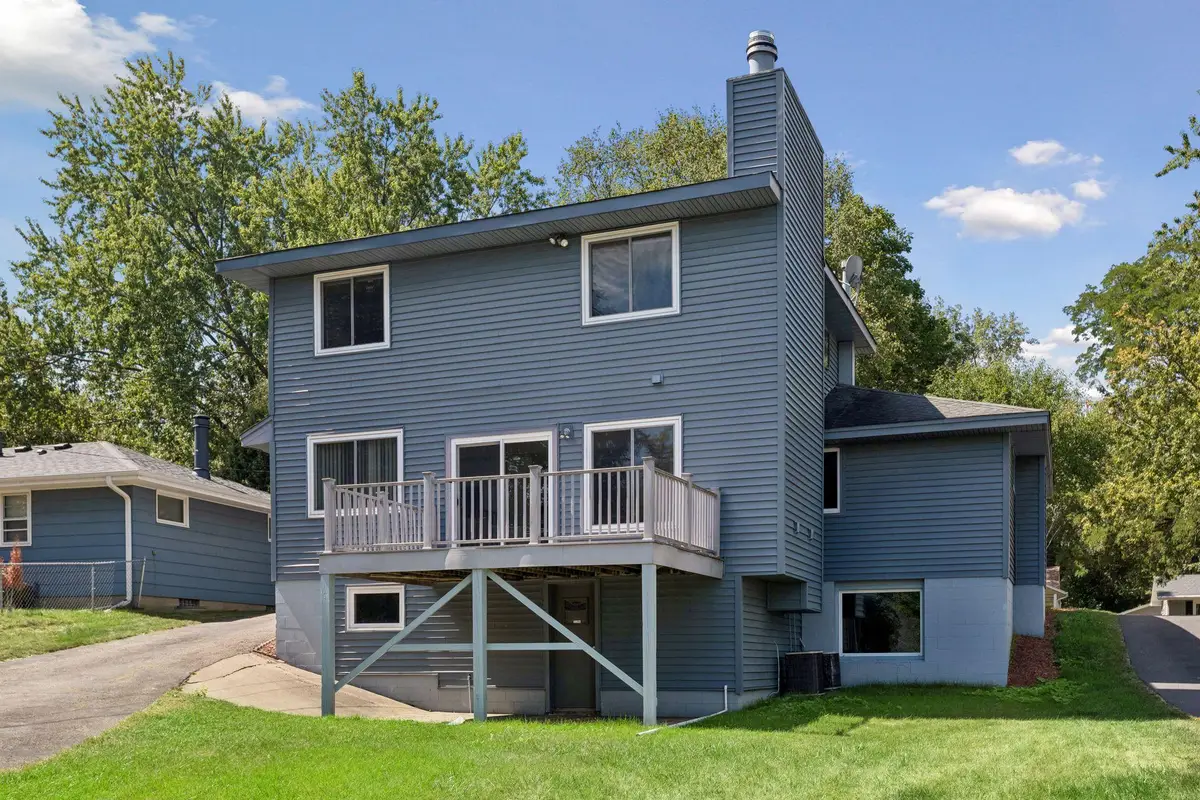 1528 Aquila Avenue N, Golden Valley, MN 55427 - #1