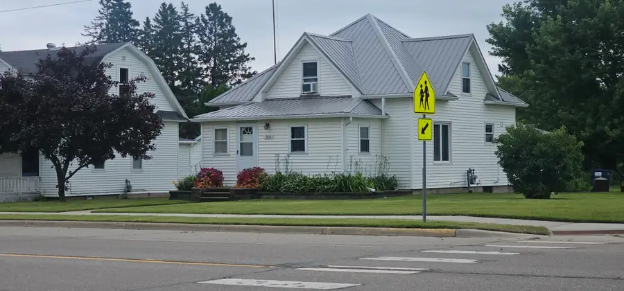 303 Minnesota Avenue E, Sebeka, MN 56477 - #2