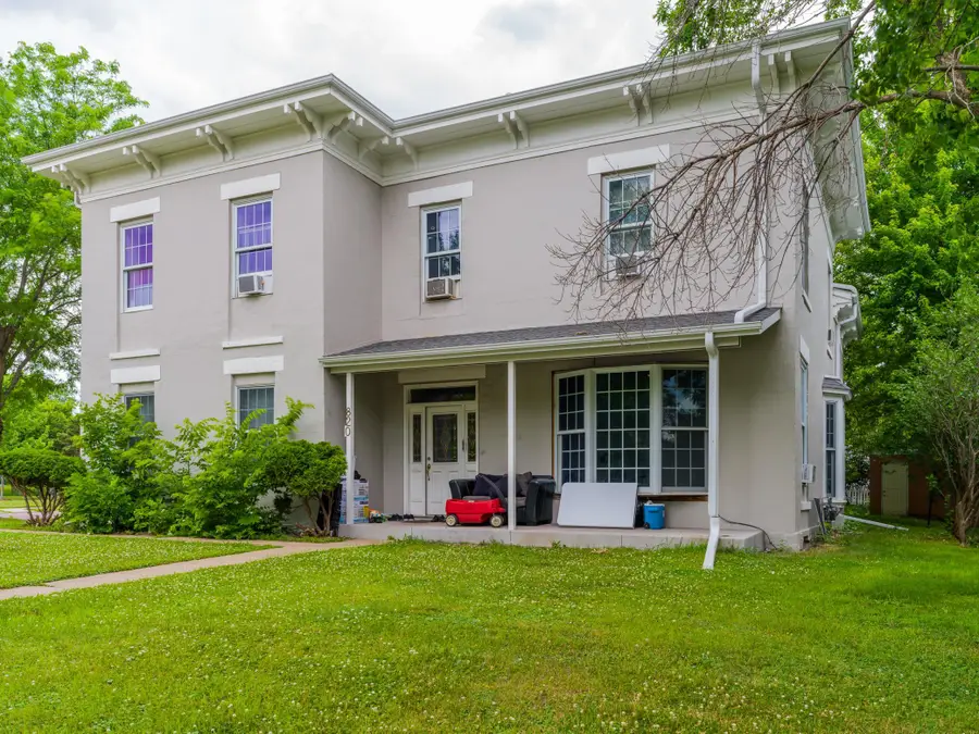 820 S Minnesota Avenue, Saint Peter, MN 56082 - #3