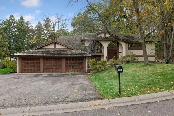 6401 Timber Ridge, Edina, MN 55439