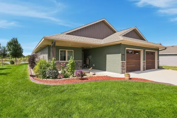 3049 Nottingham Road S, Saint Cloud, MN 56301