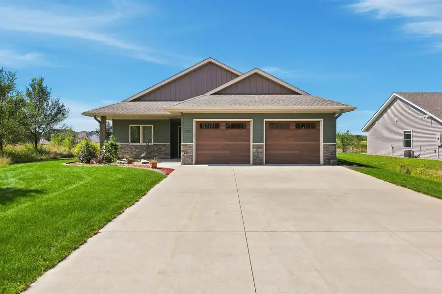 3049 Nottingham Road S, Saint Cloud, MN 56301 - #2