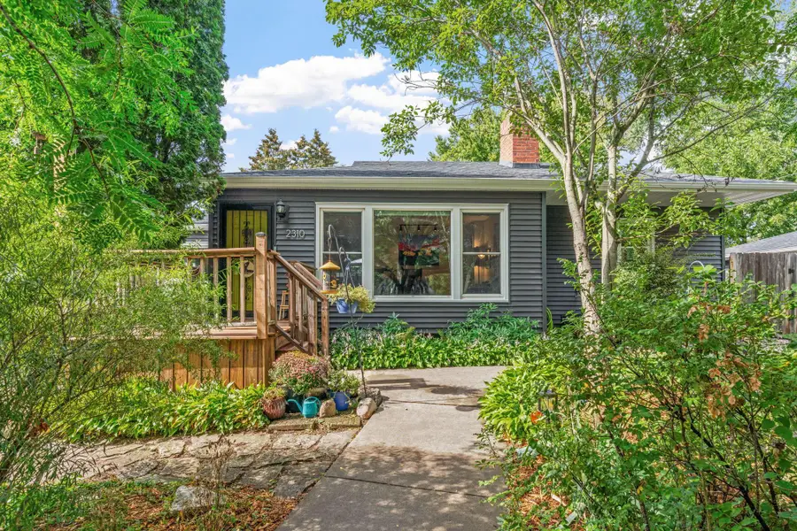 2310 Byrd Avenue N, Golden Valley, MN 55422 - #2