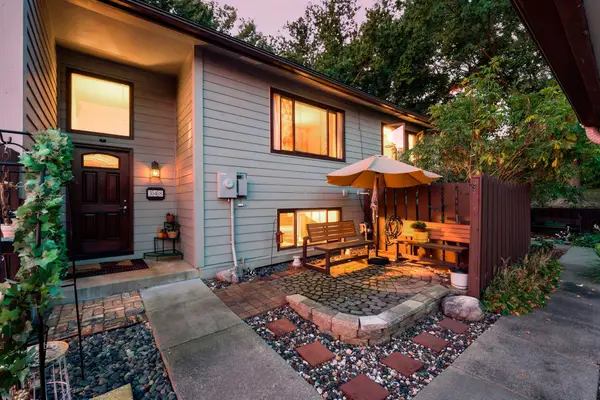 348 W Eagle Lake Drive, Maple Grove, MN 55369